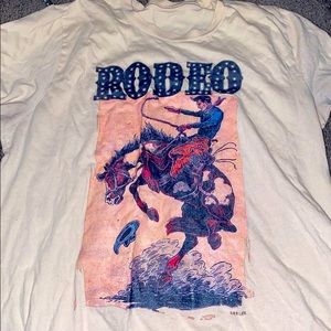 I am have all these shirts that don’t fit me anymore and they all t-ees